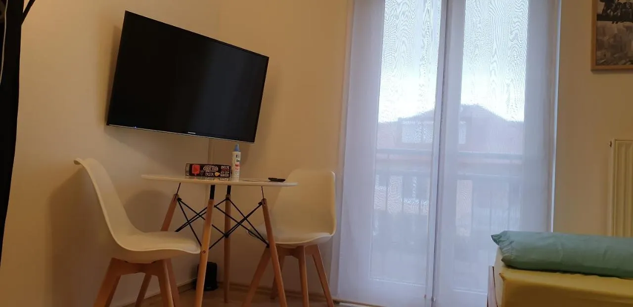 Lichtdurchflutetes Zimmer - Marienberg Waldbuttelbrunn